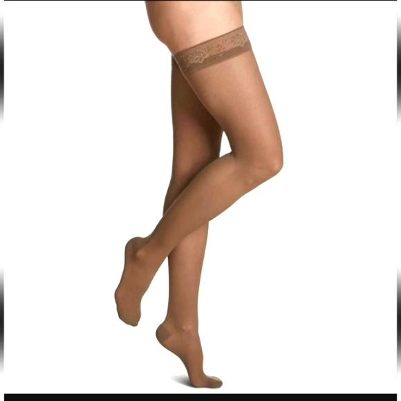 Women's thigh highs 